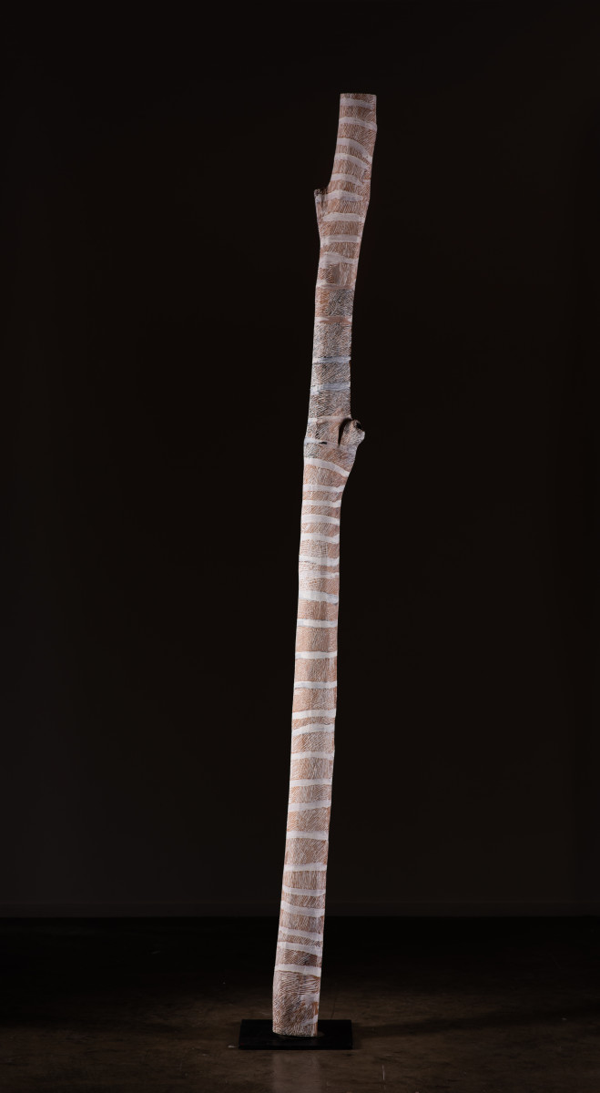 Nyapanyapa Yunupingu - Larrakitj - hollow log pole